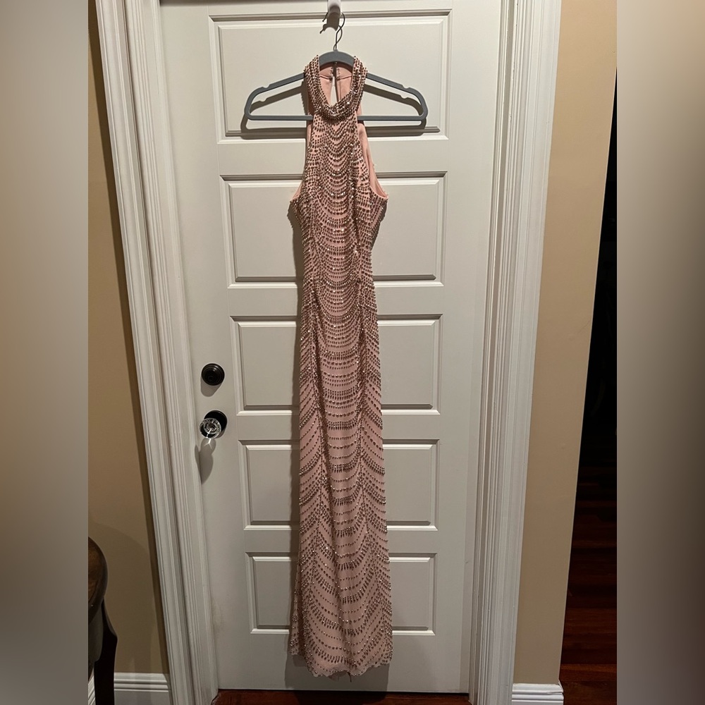 This stunner is perfect a wedding or black tie event.